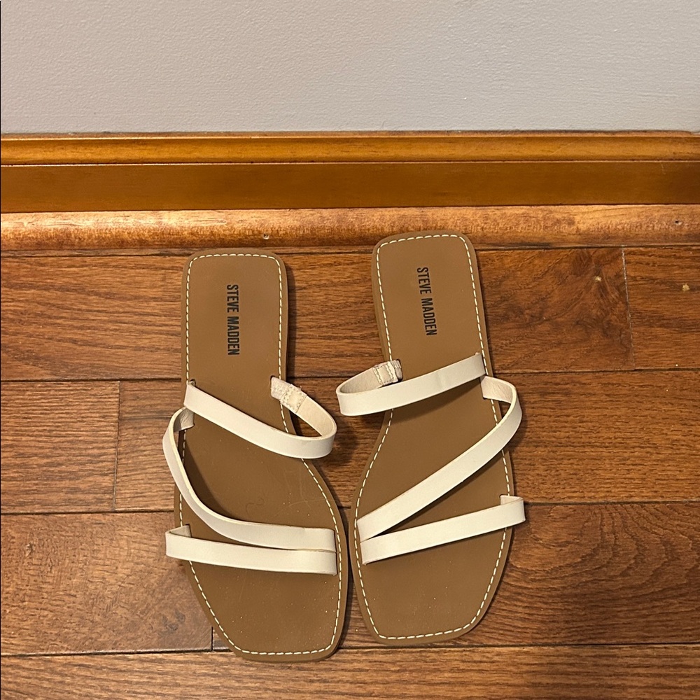 Steve Madden Women's Tan and Cream Strappy Sandals